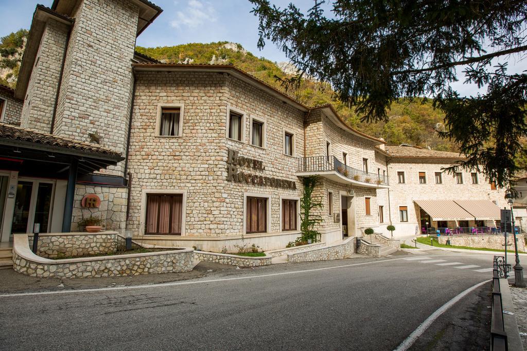 Hotel Roccaporena & La Margherita Cascia Exterior foto